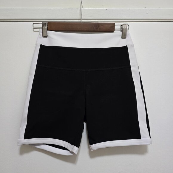 Gigi C Natasha Biker Short. Black/white Sz S. NWOT. RP$88 - Picture 5 of 8